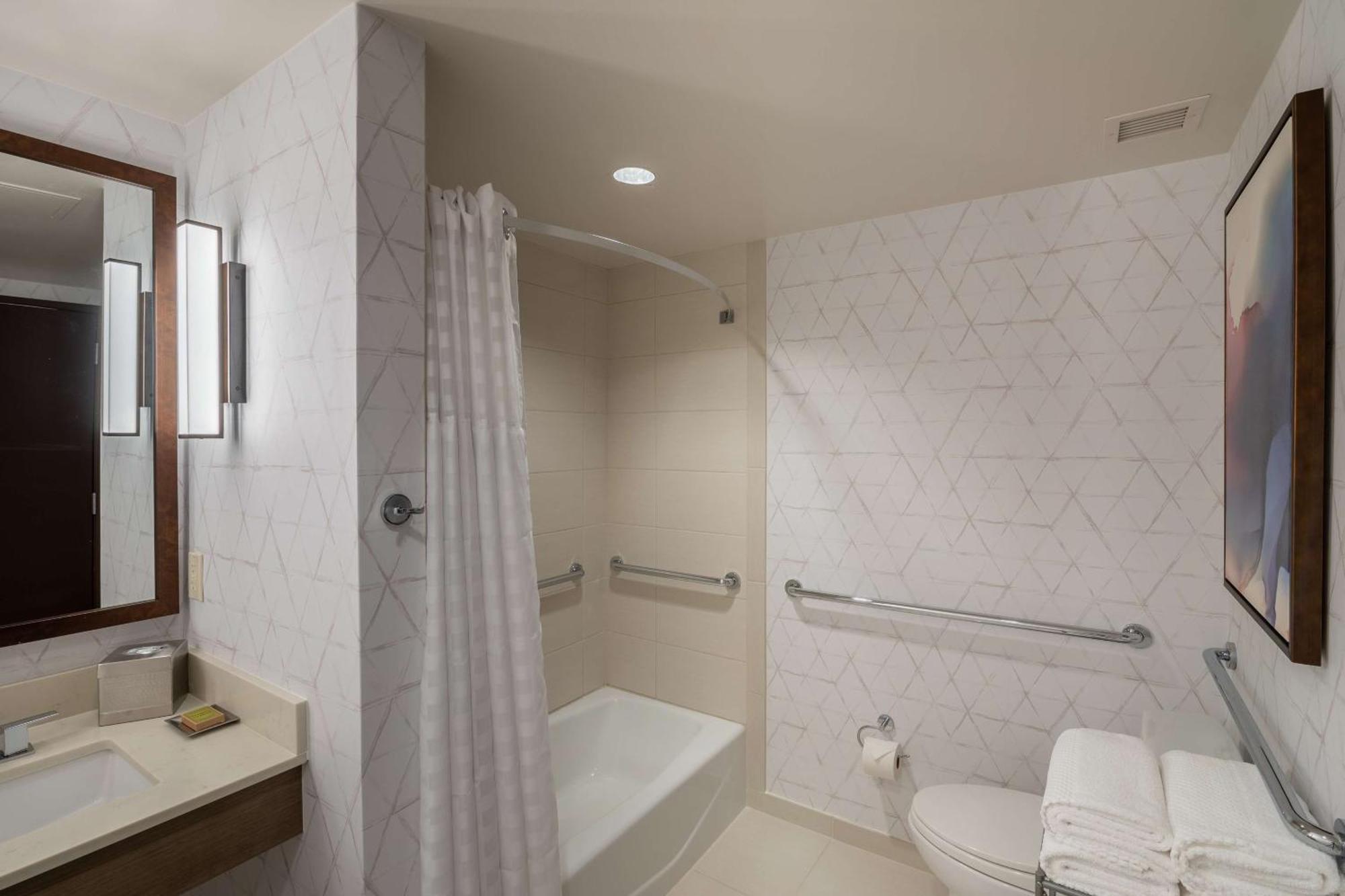 Hilton Asheville Biltmore Park Ngoại thất bức ảnh